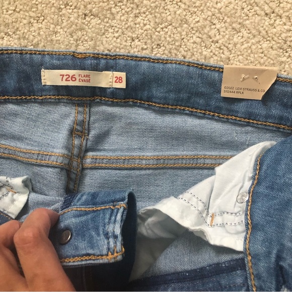 NWT Levi’s 726 flare jeans - Picture 4 of 7